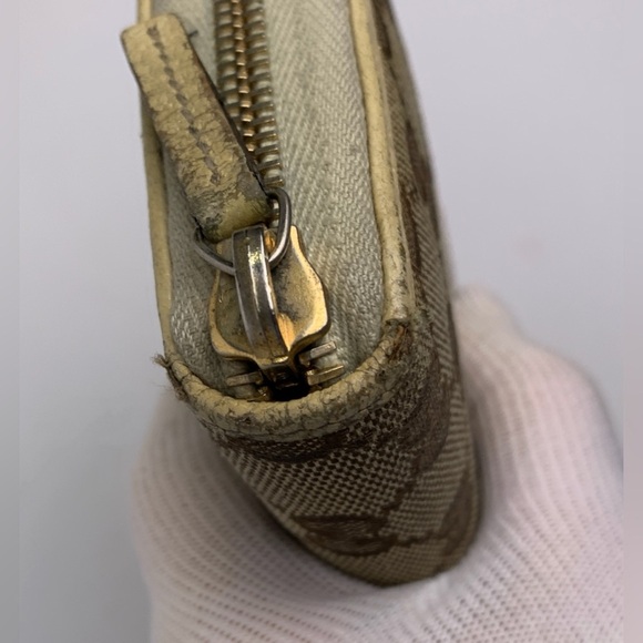 Authentic Vintage Gucci Brown GG Monogram Full zip long wallet - Picture 7 of 14